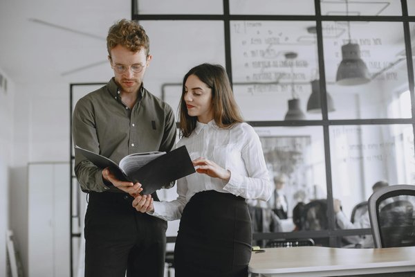 Maximisez votre marketing B2C : Stratégies efficaces pour dominer les réseaux sociaux
